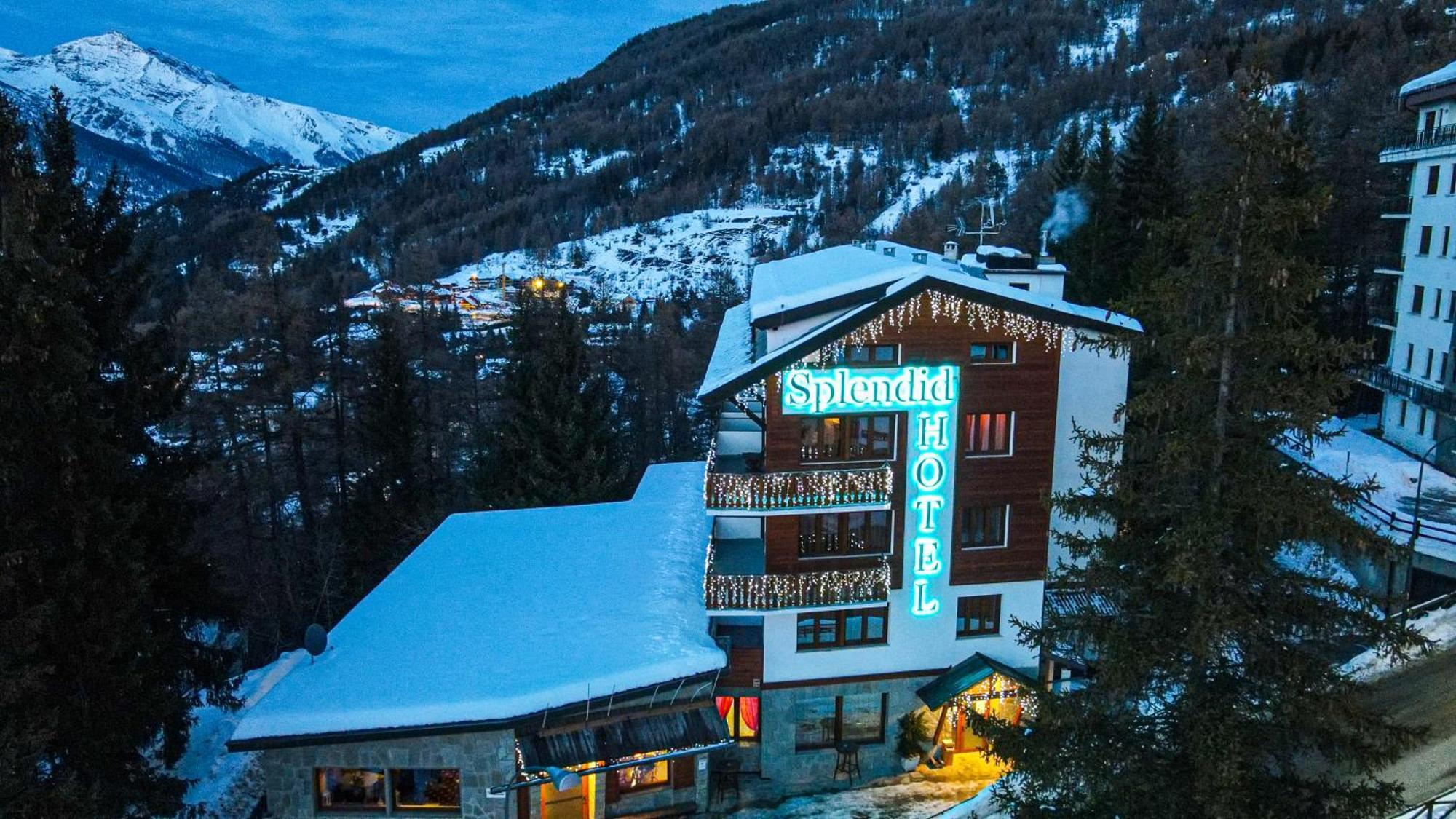 Hotel Splendid Oulx المظهر الخارجي الصورة