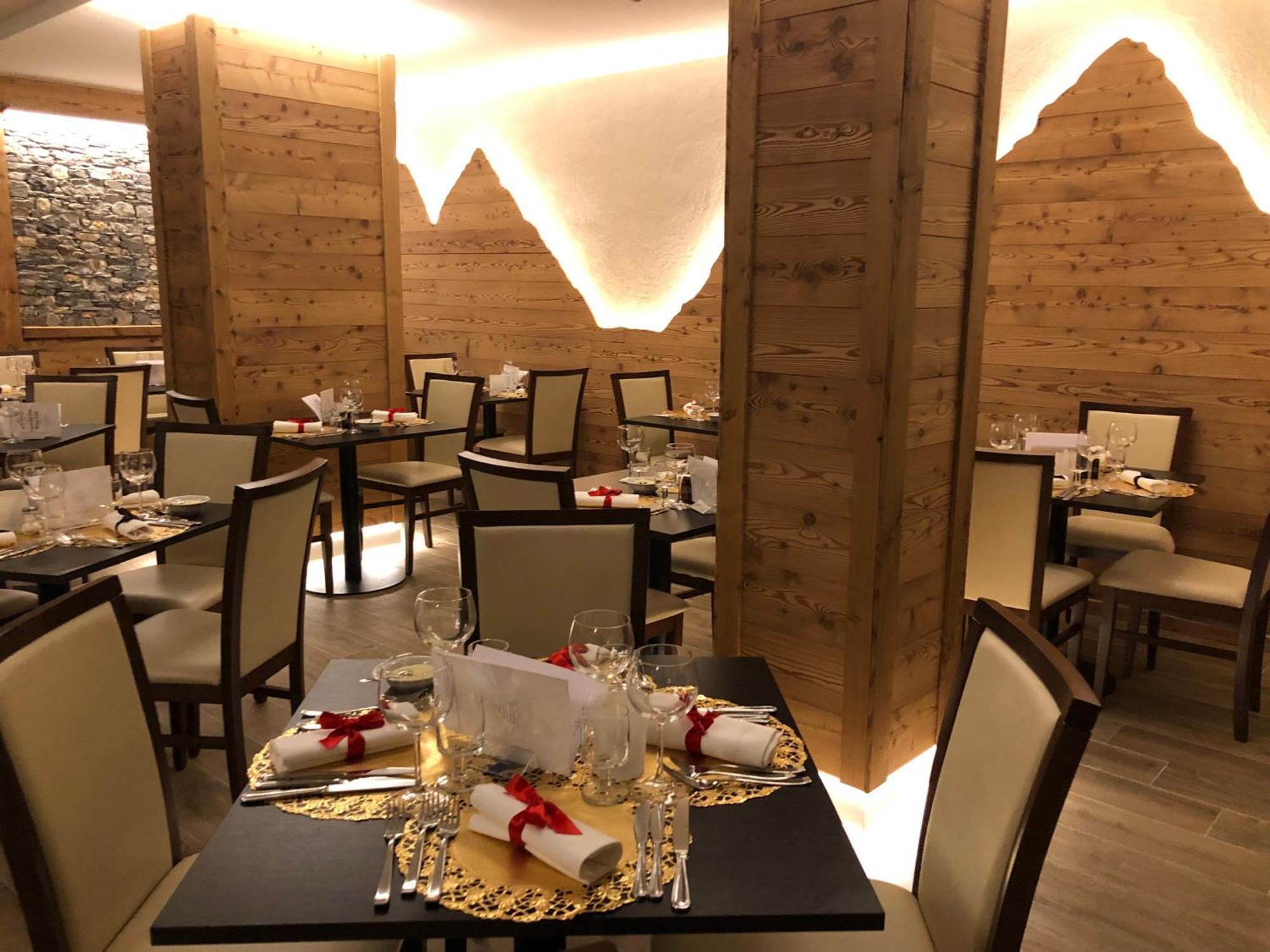 Hotel Splendid Oulx المظهر الخارجي الصورة